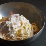 Fettuccine Alfredo con pollo